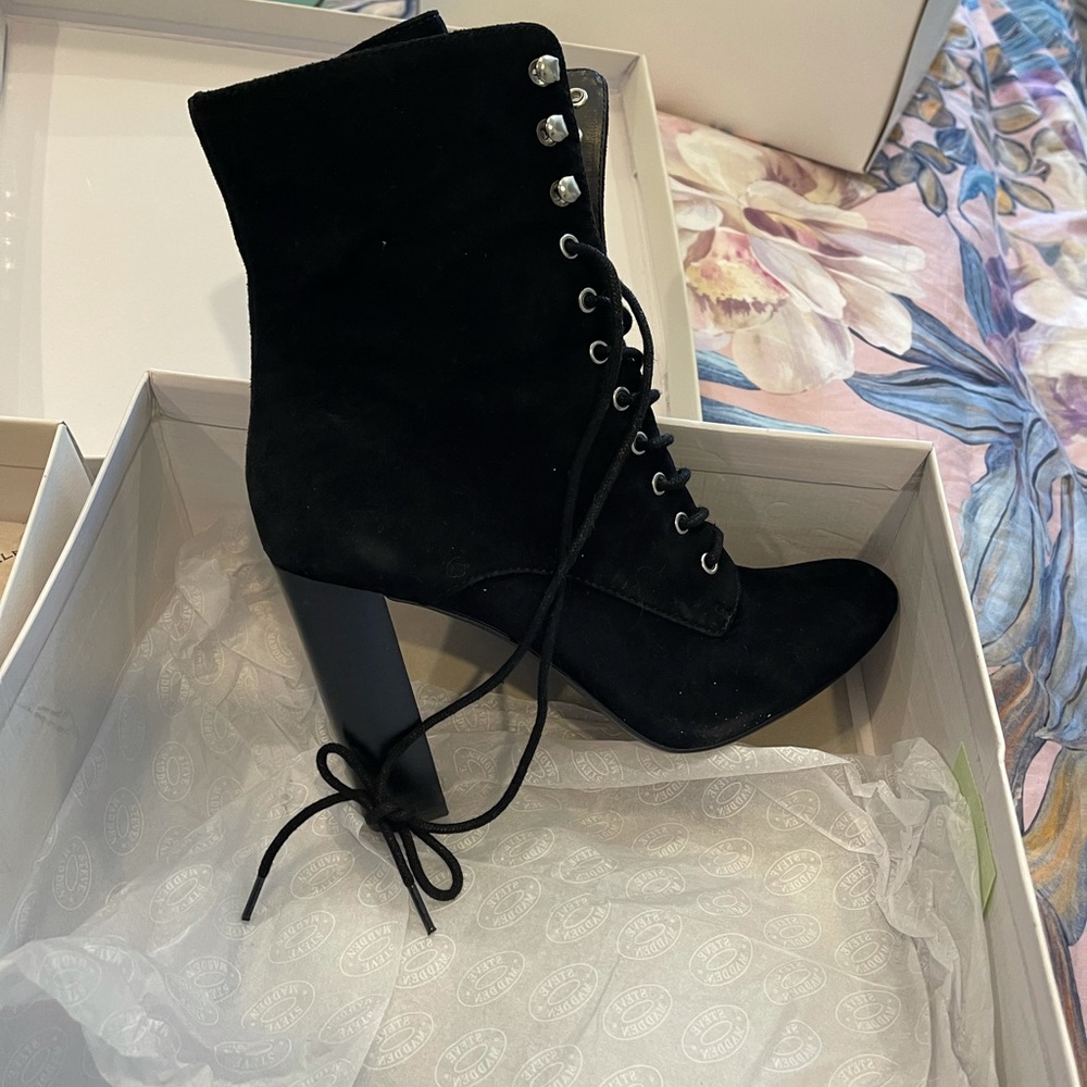 Steve Madden black suede booties